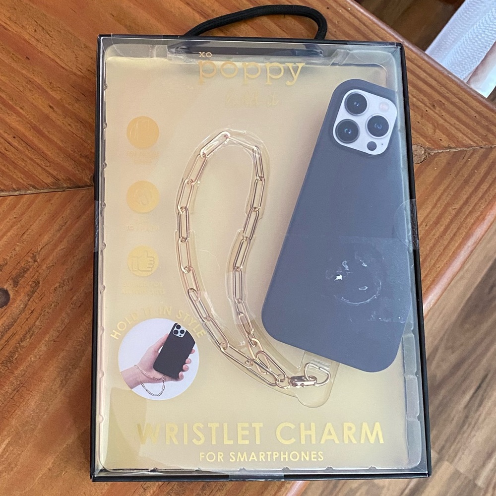 XO Poppy Hold It Wristlet Charm For Smartphones